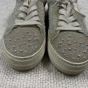 BETSey JOHNSON ✨Women's Rhinestone Embellished Sneakers✨7.5